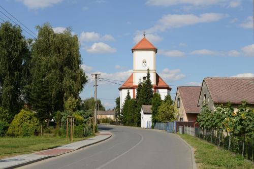 Obec Třebom